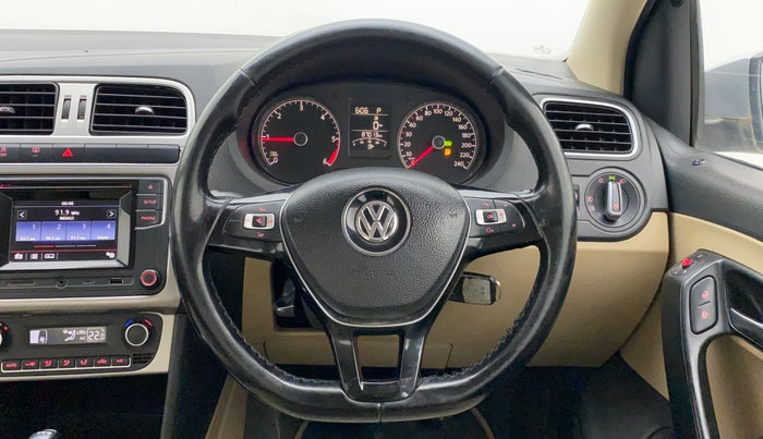 2017 Volkswagen Ameo HIGHLINE PLUS 1.5L AT 16 ALLOY, Diesel, Automatic, 86,722 km, Steering Wheel Close Up