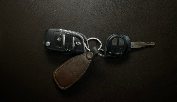 2021 Maruti Baleno DELTA PETROL 1.2, Petrol, Manual, 84,397 km, Key Close Up