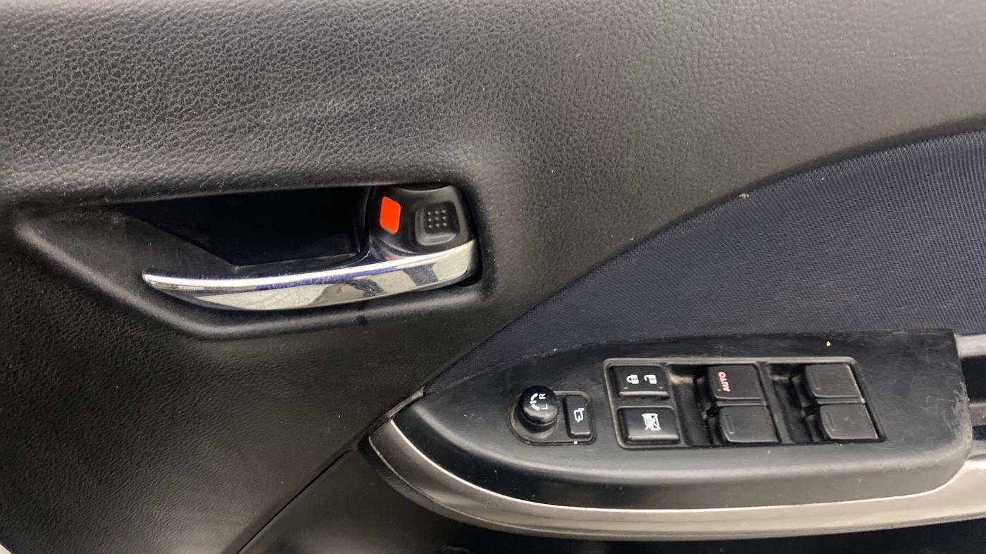 2021 Maruti Baleno DELTA PETROL 1.2, Petrol, Manual, 84,397 km, Driver Side Door Panels Control
