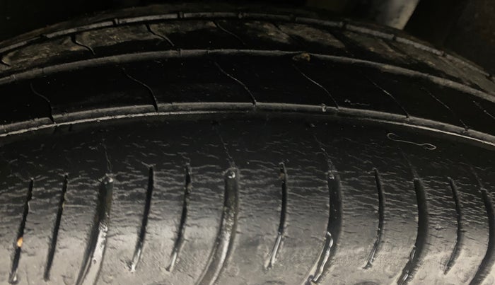 2021 Maruti Baleno DELTA PETROL 1.2, Petrol, Manual, 84,397 km, Left Rear Tyre Tread