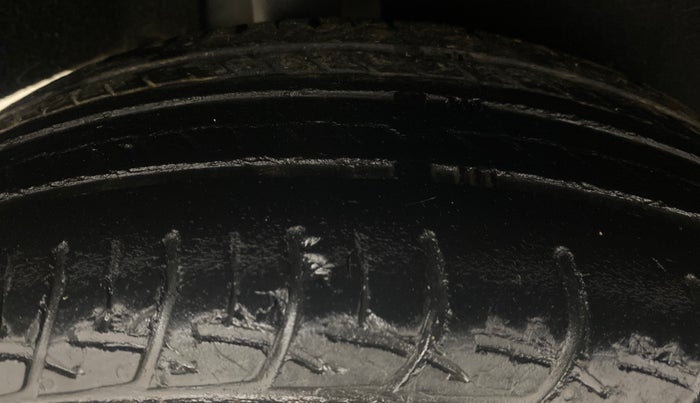 2021 Maruti Baleno DELTA PETROL 1.2, Petrol, Manual, 84,397 km, Right Rear Tyre Tread