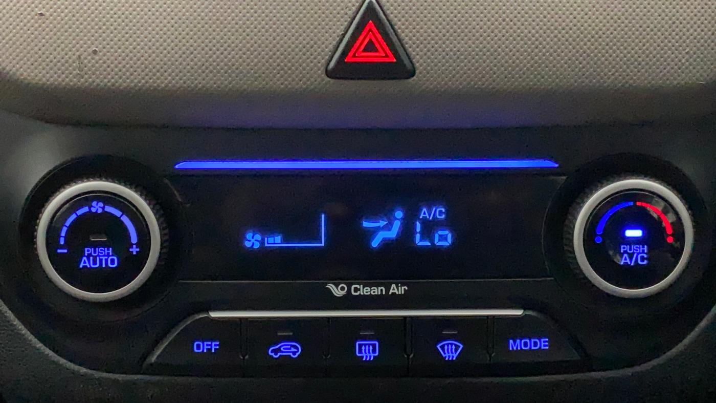 2015 Hyundai Creta SX PLUS 1.6 PETROL, Petrol, Manual, 51,328 km, Automatic Climate Control