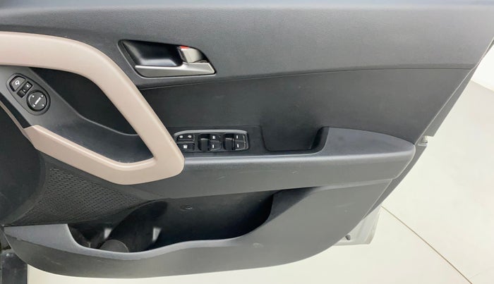 2015 Hyundai Creta SX PLUS 1.6 PETROL, Petrol, Manual, 51,328 km, Driver Side Door Panels Control