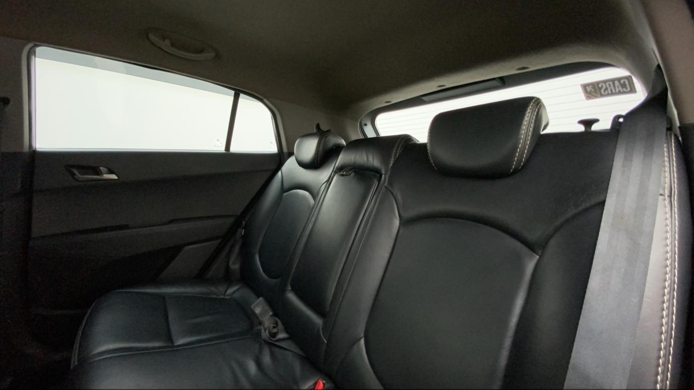 2015 Hyundai Creta SX PLUS 1.6 PETROL, Petrol, Manual, 51,328 km, Right Side Rear Door Cabin