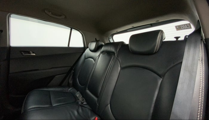 2015 Hyundai Creta SX PLUS 1.6 PETROL, Petrol, Manual, 51,328 km, Right Side Rear Door Cabin