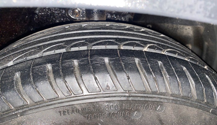 2018 Mahindra KUV 100 NXT K2 D 6S, Diesel, Manual, 68,448 km, Right Front Tyre Tread