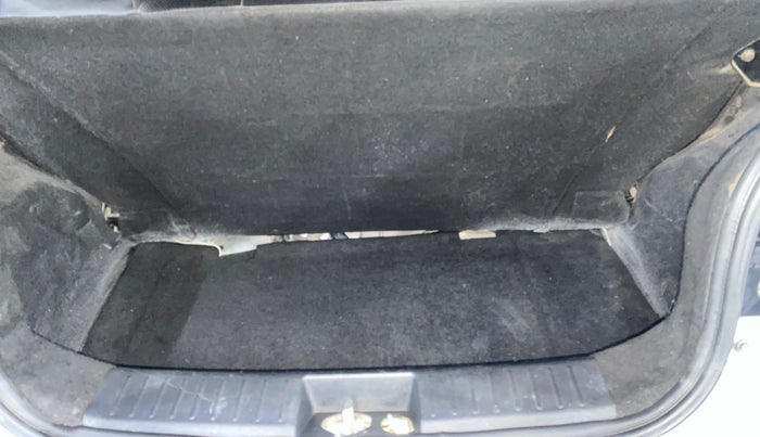 2018 Mahindra KUV 100 NXT K2 D 6S, Diesel, Manual, 68,448 km, Boot Inside