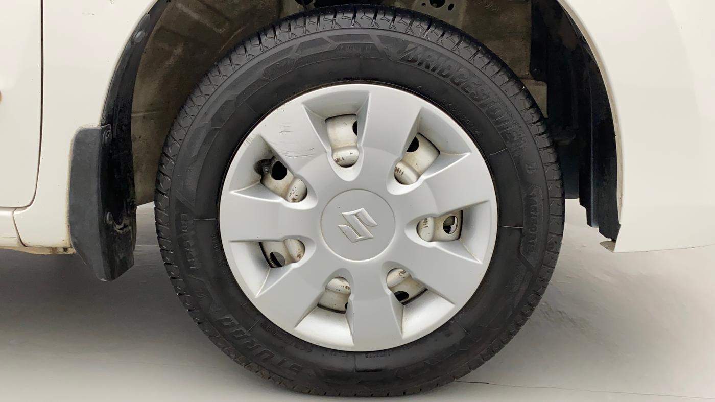 2015 Maruti Wagon R 1.0 LXI CNG, CNG, Manual, 73,116 km, Right Front Wheel