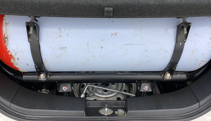 2015 Maruti Wagon R 1.0 LXI CNG, CNG, Manual, 73,116 km, Boot Inside