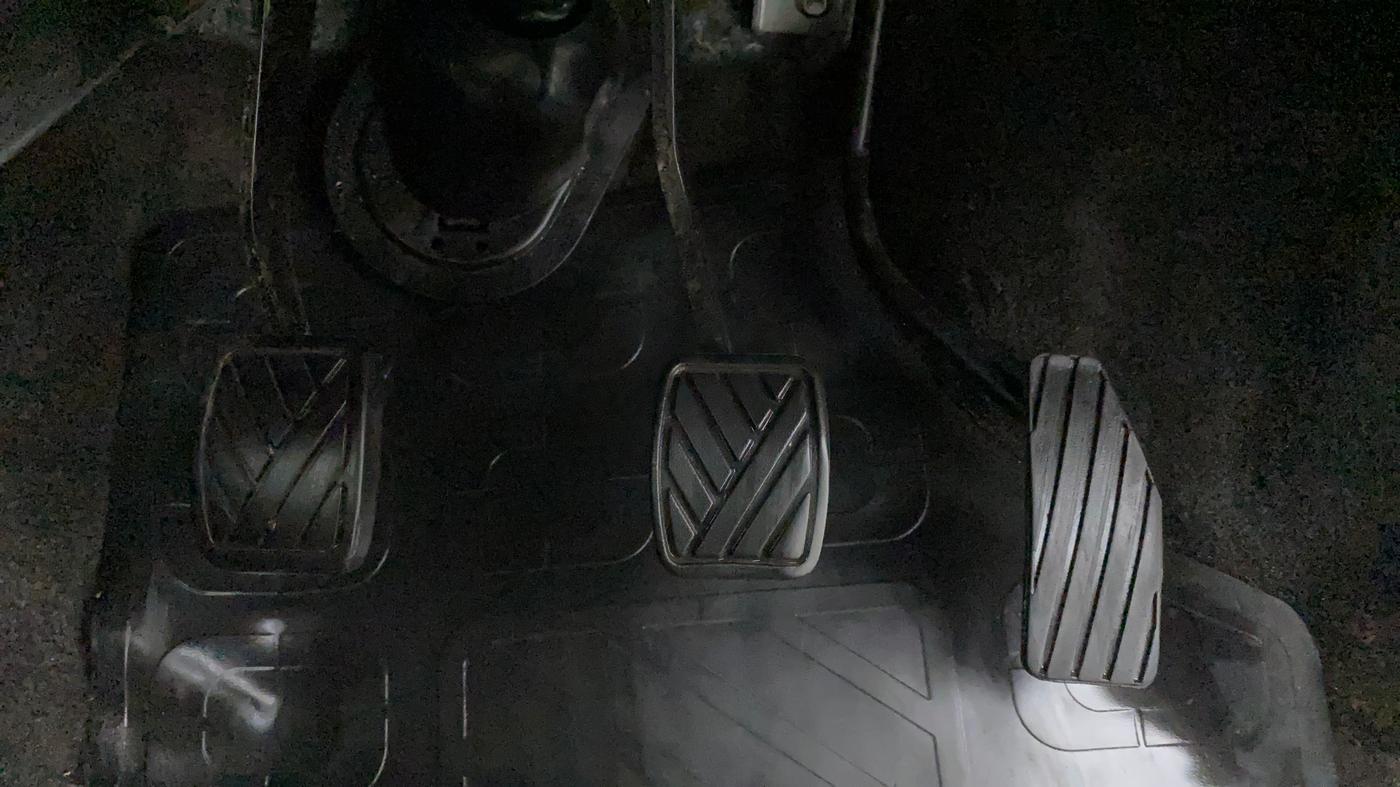 2015 Maruti Wagon R 1.0 LXI CNG, CNG, Manual, 73,116 km, Pedals