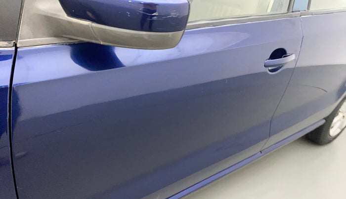 2011 Volkswagen Vento HIGHLINE DIESEL 1.6, Diesel, Manual, 99,527 km, Front passenger door - Slightly dented