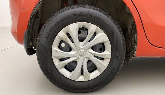 2018 Maruti Swift VXI AMT, Petrol, Automatic, 87,805 km, Right Rear Wheel