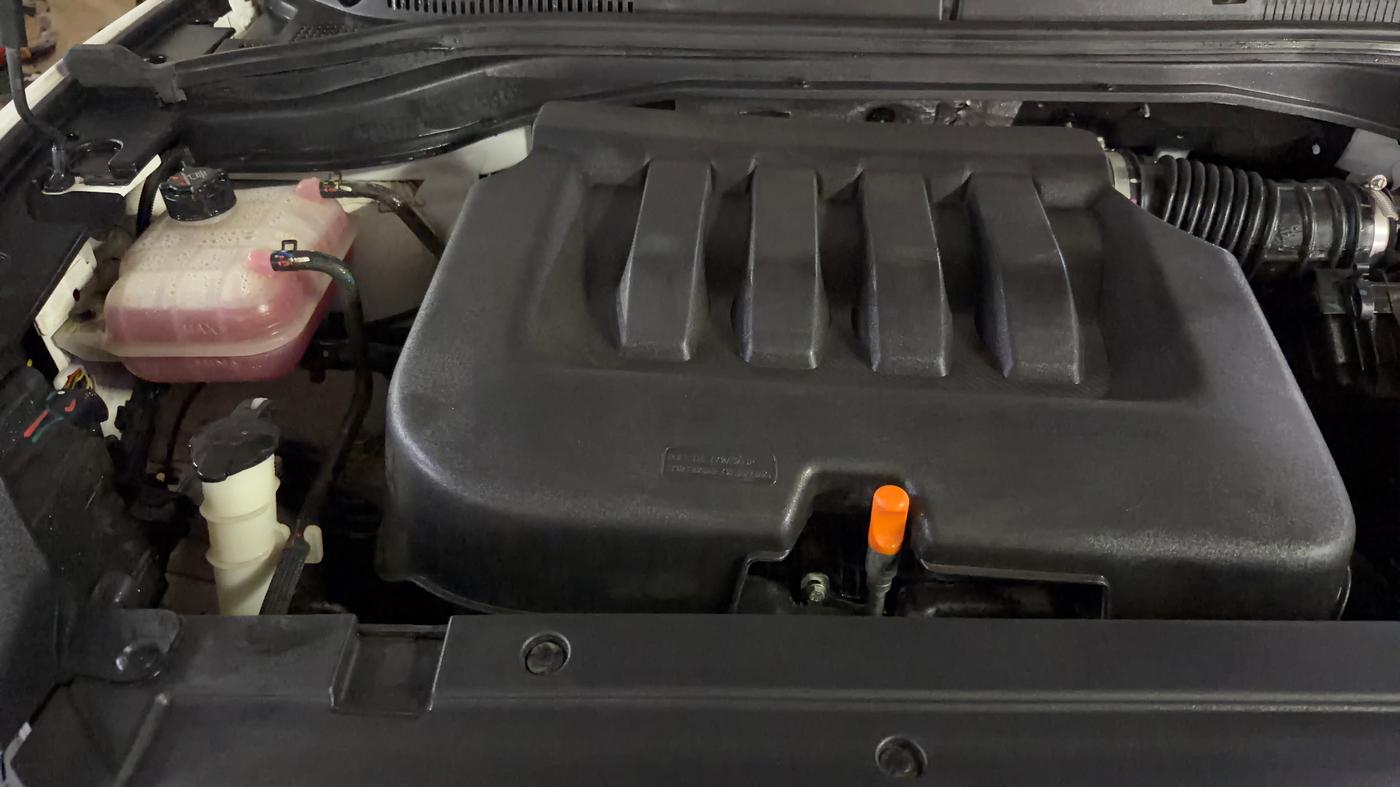 2023 Mahindra XUV700 AX 7 P MT 7 STR, Petrol, Manual, 12,238 km, Engine View - Right