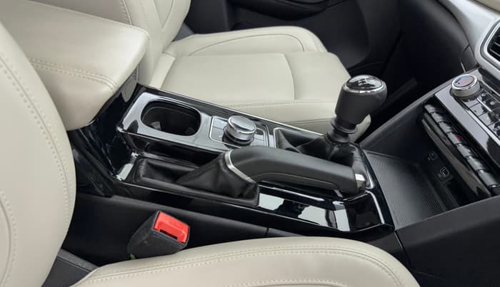 2023 Mahindra XUV700 AX 7 P MT 7 STR, Petrol, Manual, 12,238 km, Gear Lever