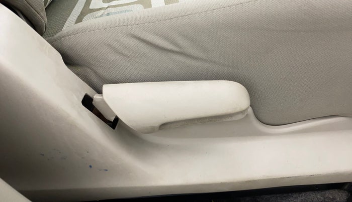 2020 Maruti Celerio VXI, Petrol, Manual, 71,627 km, Driver Side Adjustment Panel