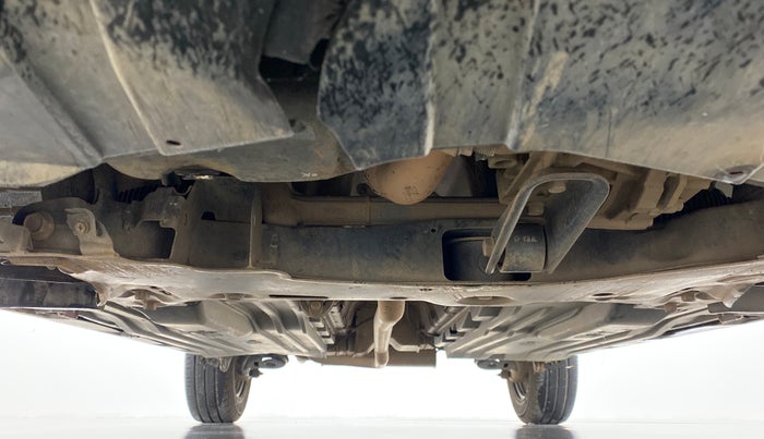 2016 Maruti Vitara Brezza LDI OPT, Diesel, Manual, 94,736 km, Front Underbody