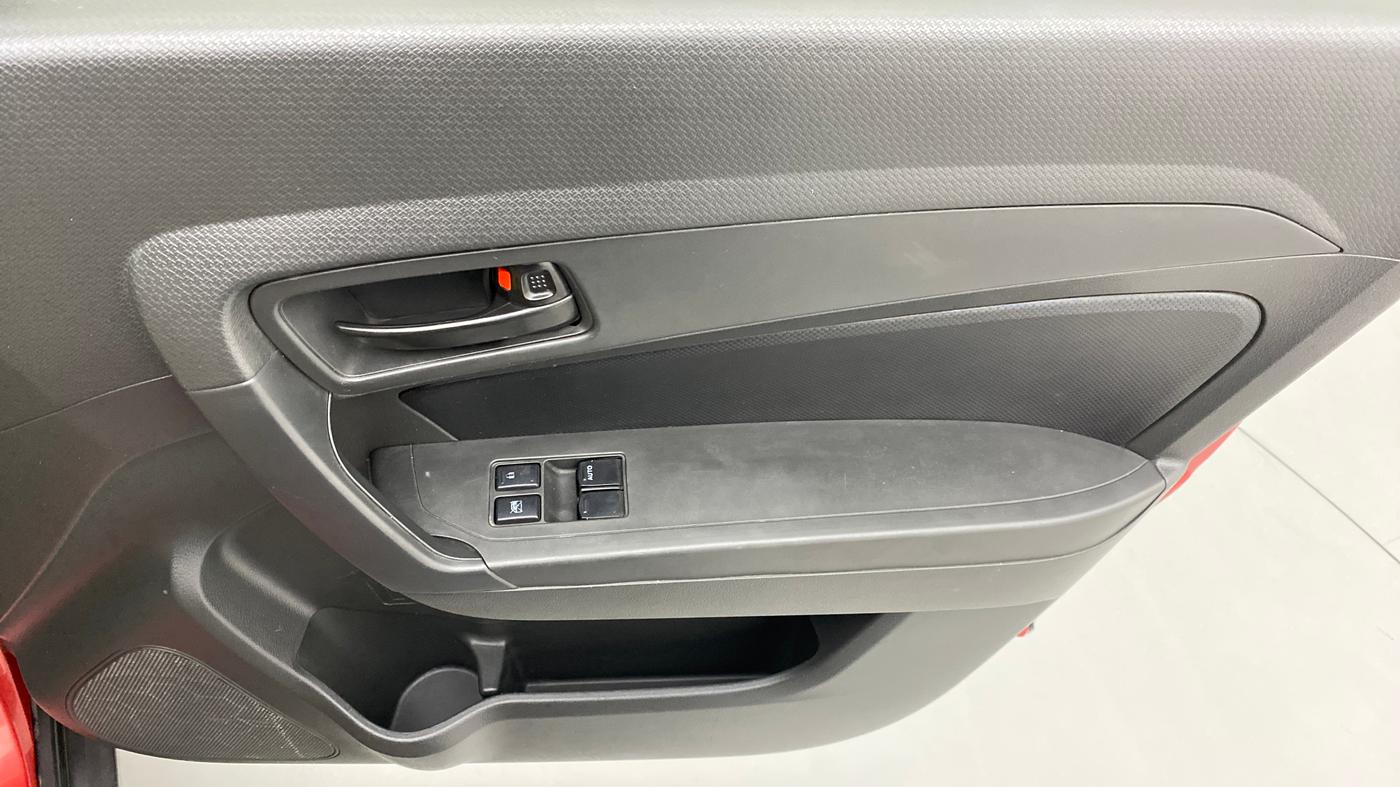 2016 Maruti Vitara Brezza LDI OPT, Diesel, Manual, 94,736 km, Driver Side Door Panels Control