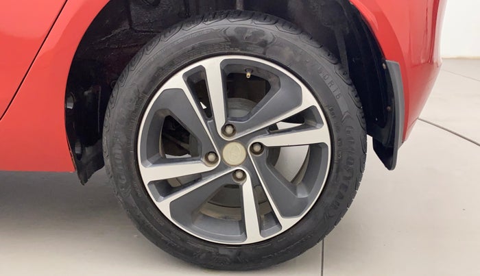 2021 Tata ALTROZ XZ PLUS PETROL, Petrol, Manual, 25,858 km, Left Rear Wheel