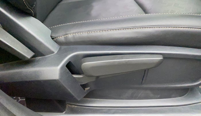 2021 Tata ALTROZ XZ PLUS PETROL, Petrol, Manual, 25,858 km, Driver Side Adjustment Panel