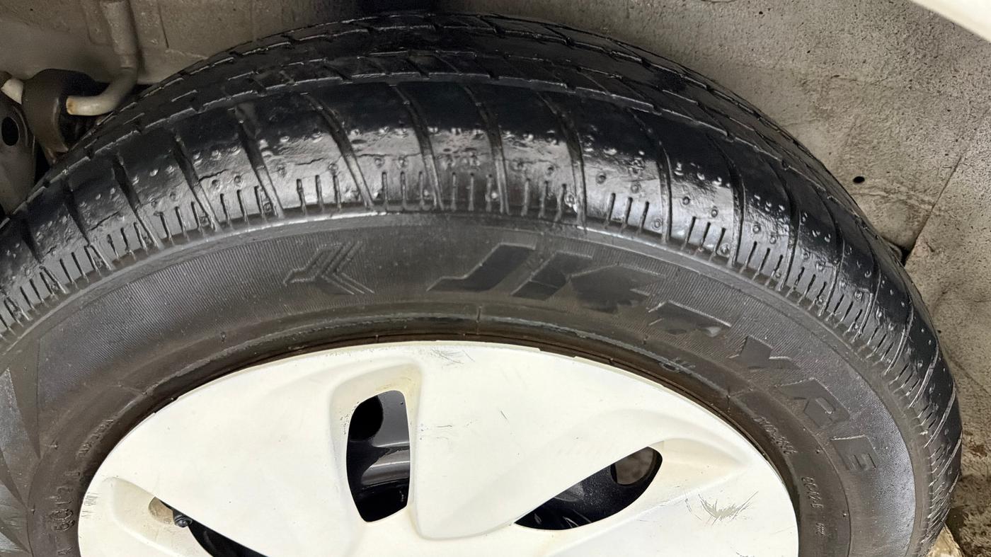 2018 Maruti Celerio VXI CNG, CNG, Manual, 24,468 km, Right Rear Tyre Tread