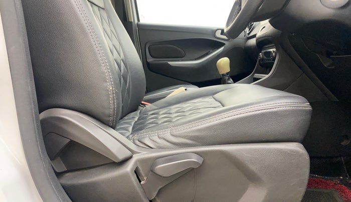 2015 Ford New Figo TITANIUM 1.2 PETROL MT, Petrol, Manual, 75,224 km, Driver Side Adjustment Panel