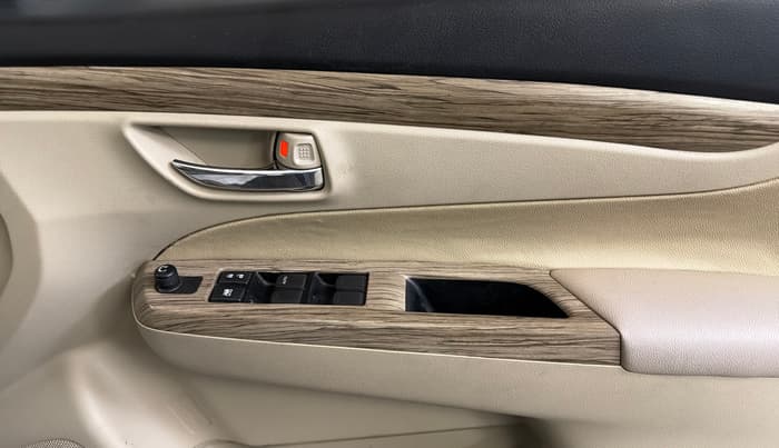 2019 Maruti Ciaz SIGMA 1.5 SHVS MT  PETROL, Petrol, Manual, 97,332 km, Driver Side Door Panels Control