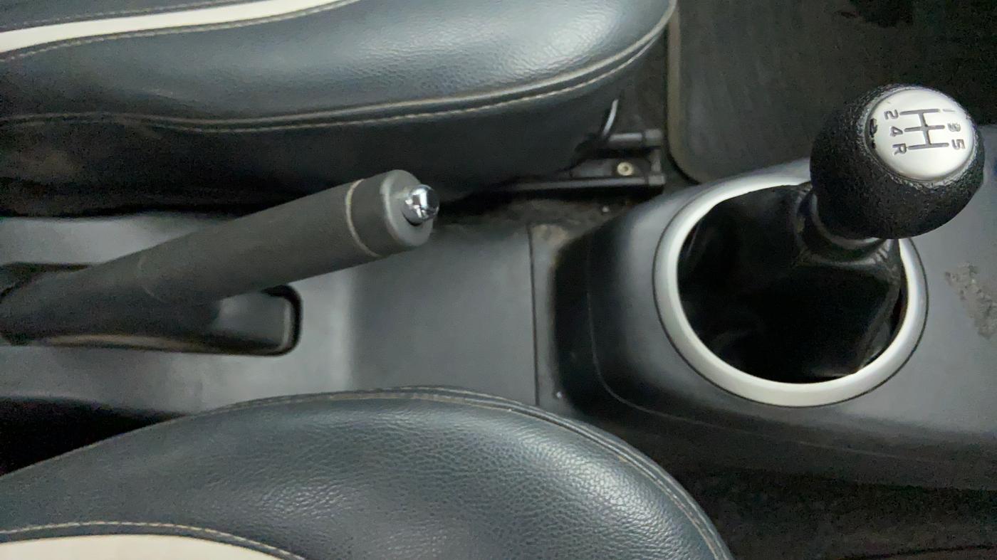 2011 Maruti Swift Dzire VXI, Petrol, Manual, 30,958 km, Gear Lever