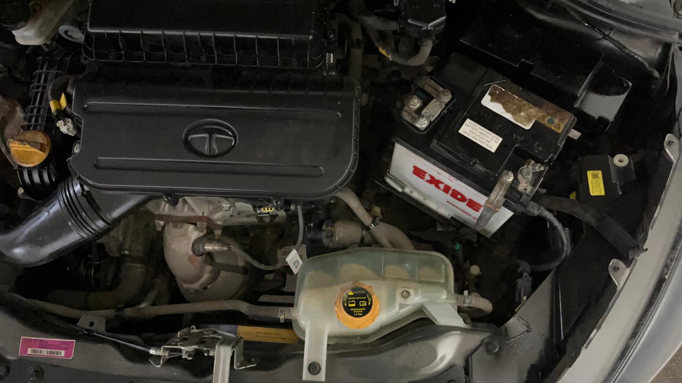 2021 Tata Tiago XZA PETROL, Petrol, Automatic, 3,425 km, Engine View - Left
