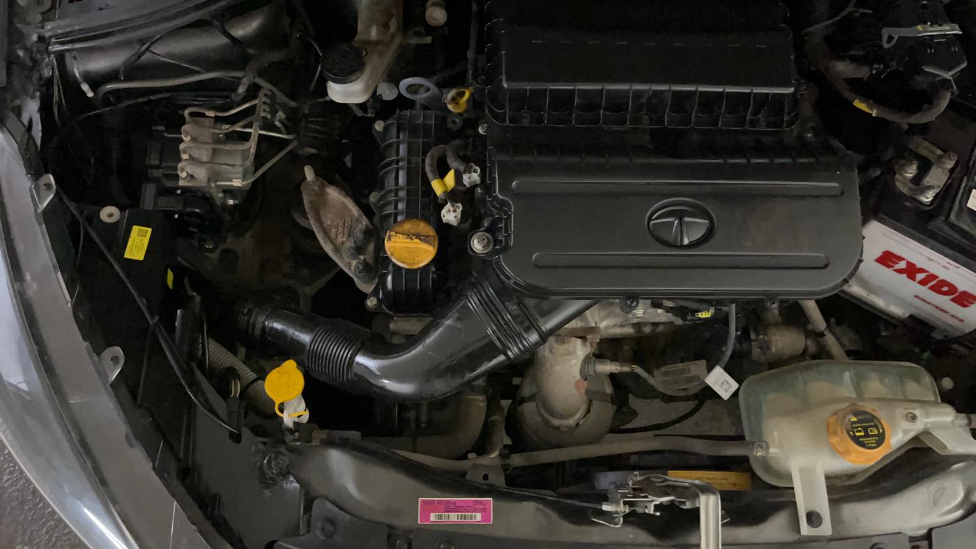 2021 Tata Tiago XZA PETROL, Petrol, Automatic, 3,425 km, Engine View - Right