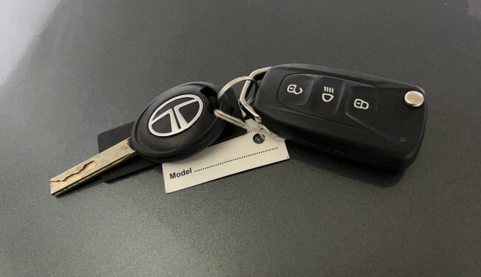 2021 Tata Tiago XZA PETROL, Petrol, Automatic, 3,308 km, Key Close Up