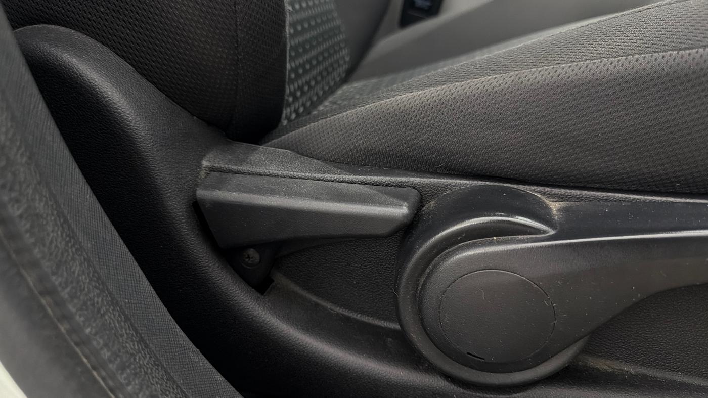 2019 Tata NEXON XZA PLUS PETROL DUAL TONE, Petrol, Automatic, 54,060 km, Driver Side Adjustment Panel