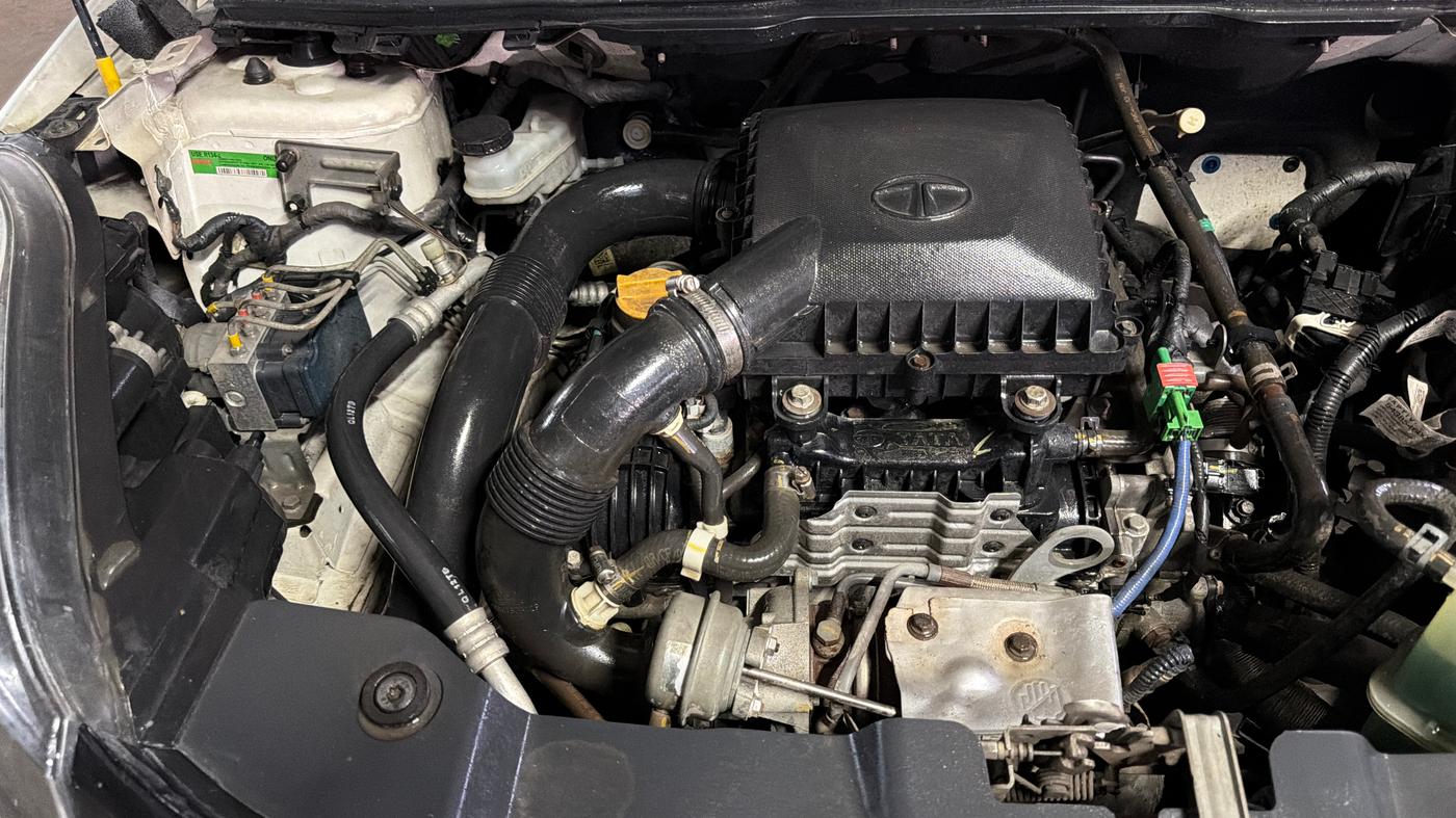 2019 Tata NEXON XZA PLUS PETROL DUAL TONE, Petrol, Automatic, 54,060 km, Engine View - Right