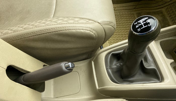 2018 Maruti Ertiga VDI SHVS, Diesel, Manual, 74,283 km, Gear Lever