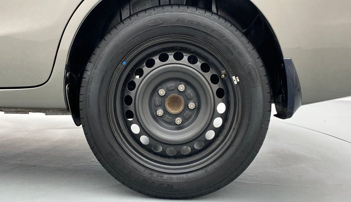 2018 Maruti Ertiga VDI SHVS, Diesel, Manual, 74,283 km, Left Rear Wheel