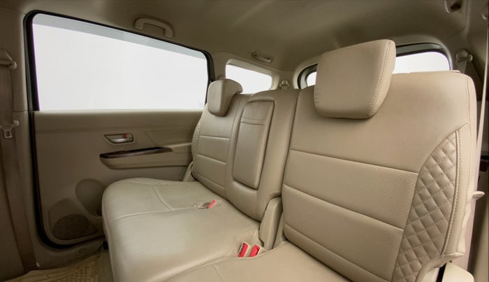 2018 Maruti Ertiga VDI SHVS, Diesel, Manual, 74,283 km, Right Side Rear Door Cabin