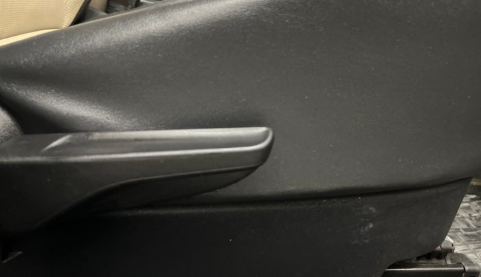 2022 Skoda SLAVIA STYLE 1.0L TSI MT, Petrol, Manual, 63,975 km, Driver Side Adjustment Panel