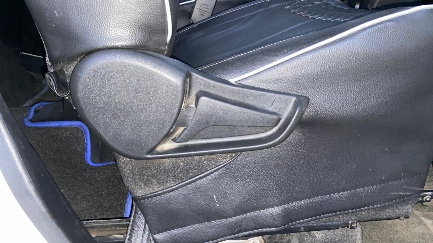 2020 Maruti S PRESSO VXI+, Petrol, Manual, 77,823 km, Driver Side Adjustment Panel
