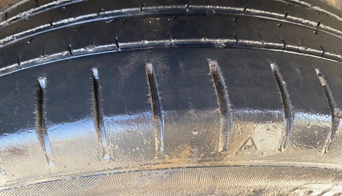 2018 Maruti Baleno ALPHA PETROL 1.2, Petrol, Manual, 36,958 km, Right Front Tyre Tread