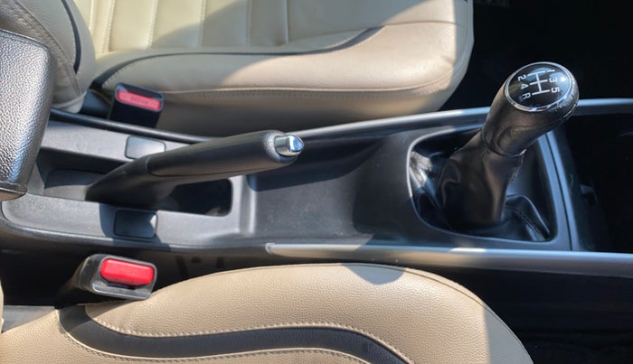 2018 Maruti Baleno ALPHA PETROL 1.2, Petrol, Manual, 36,958 km, Gear Lever