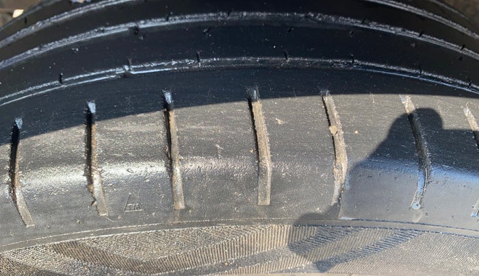 2018 Maruti Baleno ALPHA PETROL 1.2, Petrol, Manual, 36,958 km, Left Front Tyre Tread