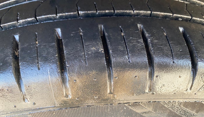 2018 Maruti Baleno ALPHA PETROL 1.2, Petrol, Manual, 36,958 km, Right Rear Tyre Tread