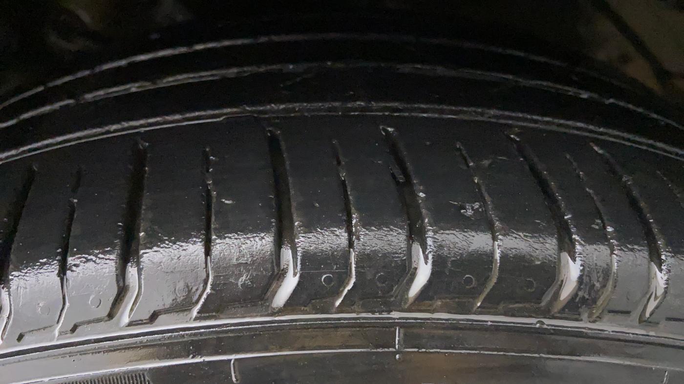2020 Hyundai VENUE 1.0 TURBO GDI SX+ AT, Petrol, Automatic, 36,275 km, Left Rear Tyre Tread