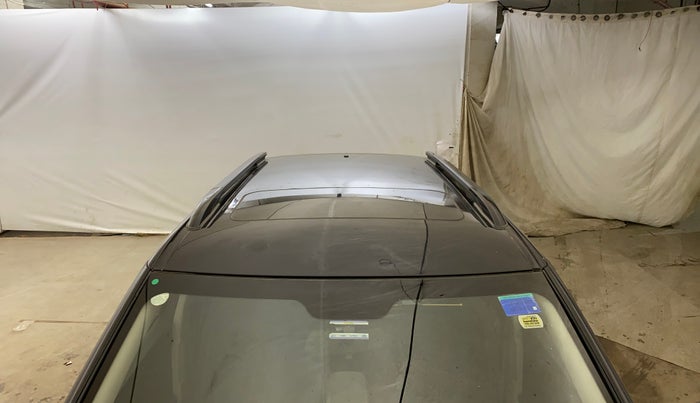 2023 Mahindra XUV300 W4 1.2 PETROL, Petrol, Manual, 24,358 km, Moonroof/ Sunroof