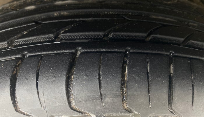 2018 Maruti Celerio VXI AMT (O), Petrol, Automatic, 62,711 km, Right Rear Tyre Tread