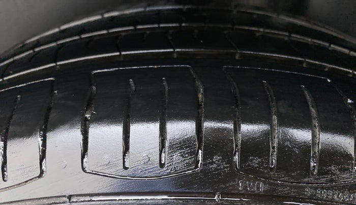 2012 Volkswagen Polo COMFORTLINE 1.2L PETROL, Petrol, Manual, 46,693 km, Left Rear Tyre Tread