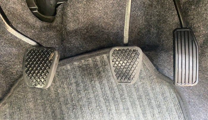 2012 Honda Brio S MT, Petrol, Manual, 53,986 km, Pedals