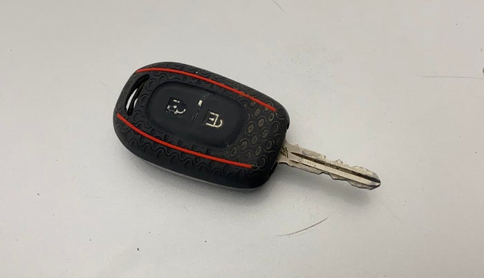 2019 Renault TRIBER RXT, Petrol, Manual, 35,615 km, Key Close Up