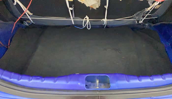 2013 Hyundai Eon D-LITE+, Petrol, Manual, 59,102 km, Boot Inside