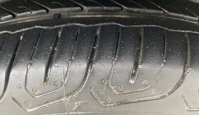 2016 Honda Jazz 1.2L I-VTEC VX, Petrol, Manual, 50,063 km, Right Front Tyre Tread