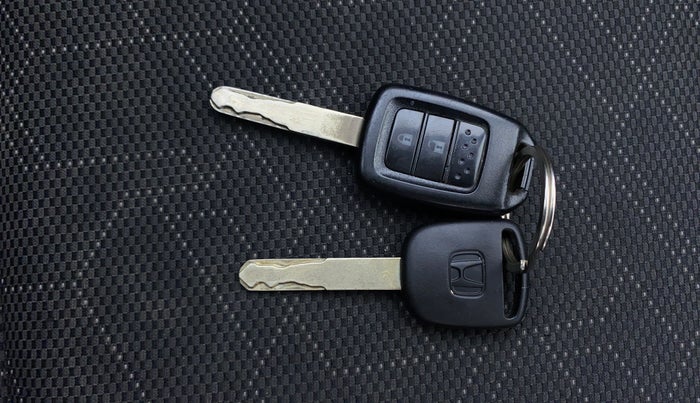 2016 Honda Jazz 1.2L I-VTEC VX, Petrol, Manual, 50,063 km, Key Close Up